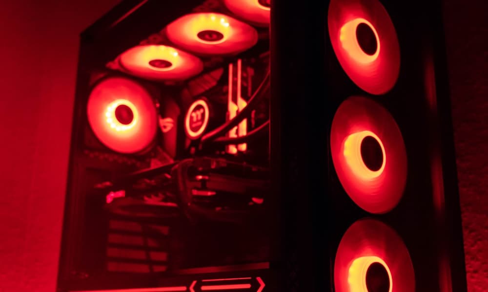 NVIDIA RTX 5070 vs RTX 4070 2026: Hangisi Daha İyi? Gaming ve AI Performance Karşılaştırması