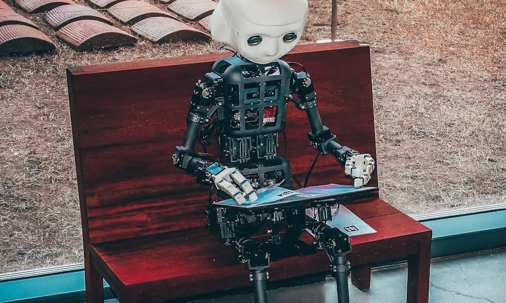 Ollama + Llama 3.3 ile Bilgisayarınızda Ücretsiz LLM Çalıştırma Rehberi (2026)