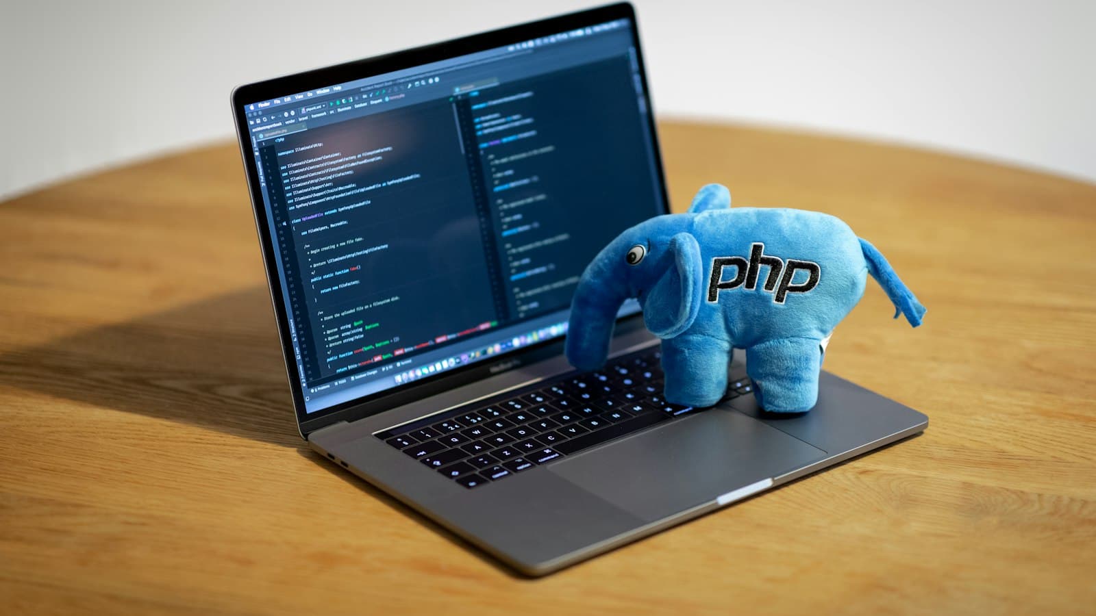 PHP 8.6 Yenilikleri: Partial Function Application, clamp(), readonly Varsayılan Değerler ve 19 Kasım Çıkış Takvimi
