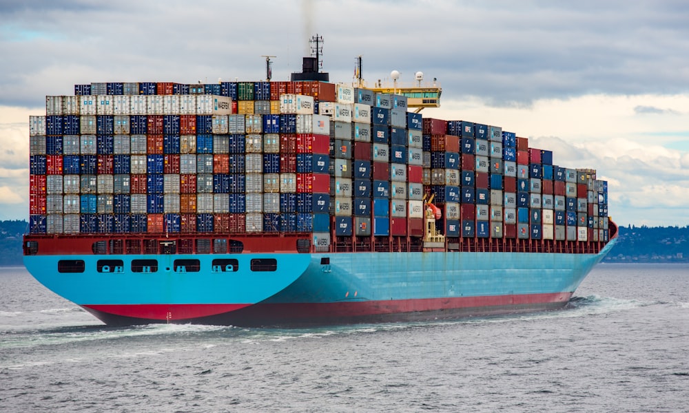 Podman vs Docker 2026: Daemonless Container Runtime Karşılaştırması (Hangisini Seçmeli?)
