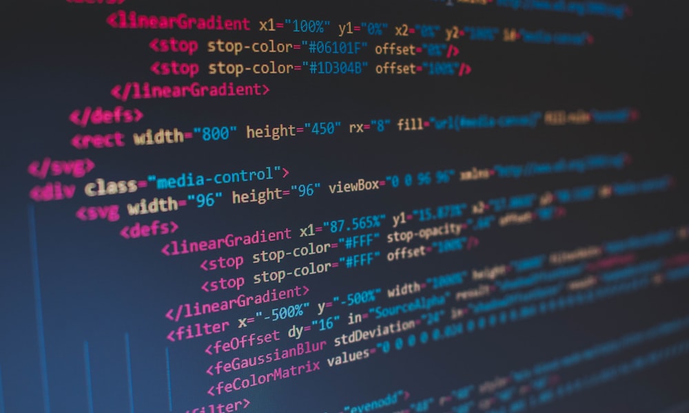 TIOBE Şubat 2026 Programlama Dilleri Sıralaması: Python Zirvede, C++ Java'yı Geçti!