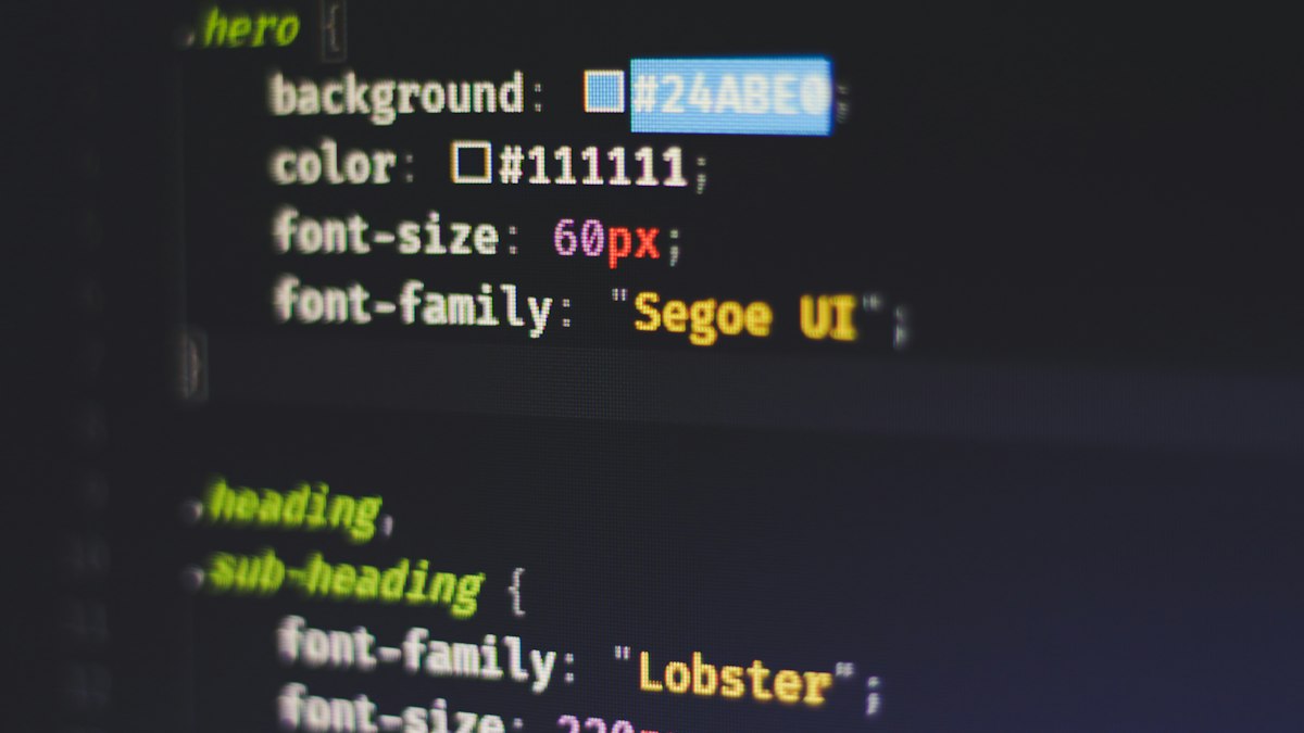 Kod düzenleyicide CSS kodu (CSS code in an editor)