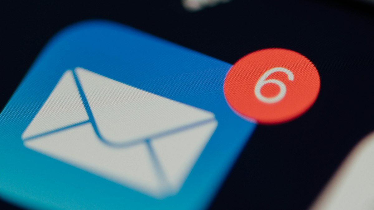 E-posta simgesi ve bildirim (Email notification icon)
